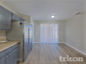 76221 Long Pond Loop in Yulee, FL - Foto de edificio - Building Photo