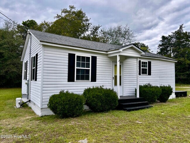2305 Old Aberdeen Rd in Rockingham, NC - Building Photo - Building Photo