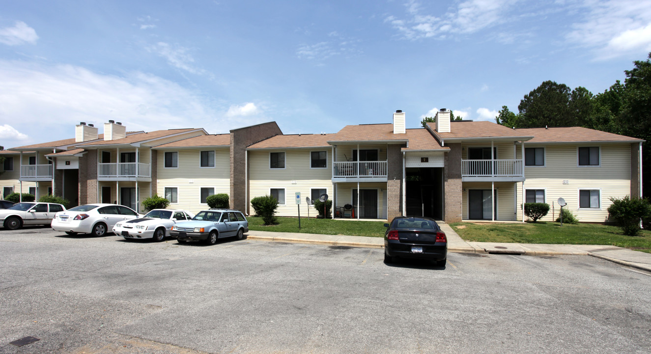 Cinnamon Ridge Apartments in Greensboro, NC - Building Photo