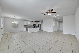 6408 Owl Creek Ln in Austin, TX - Building Photo - Building Photo
