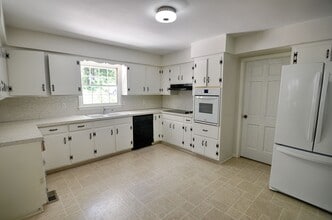 2510 Alpine Rd in Durham, NC - Building Photo - Building Photo