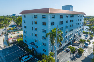 Middle River Tower in Fort Lauderdale, FL - Building Photo - Building Photo