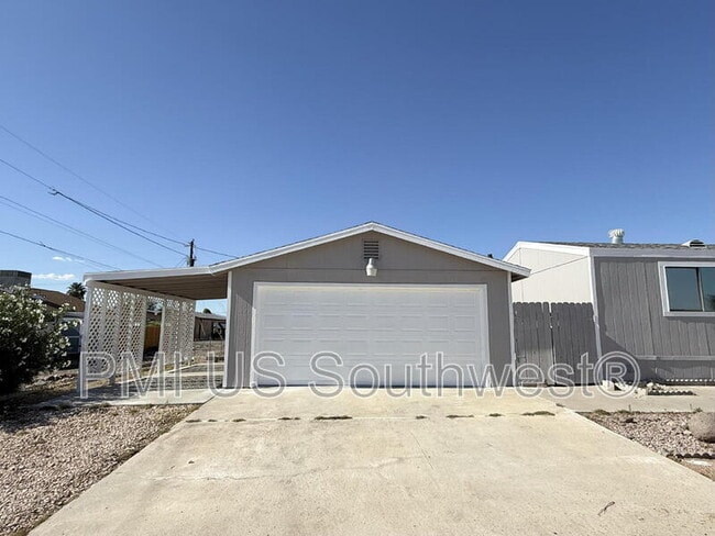 4453 Calle del Media in Fort Mohave, AZ - Foto de edificio - Building Photo