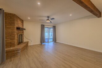 1321 N Paseo Maravilloso in Green Valley, AZ - Building Photo - Building Photo