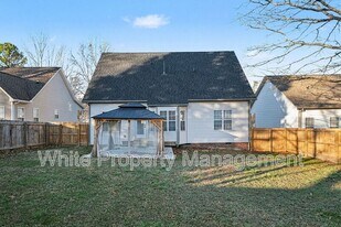 2208 Charles Towne Ct in Kannapolis, NC - Building Photo