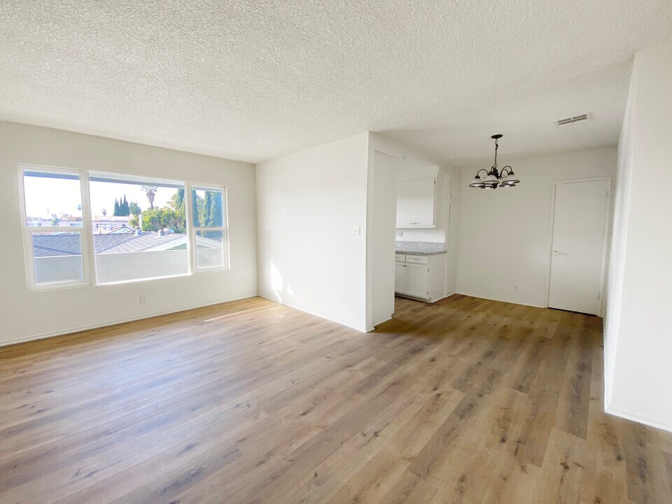 5436 Barton Ave in Los Angeles, CA - Building Photo