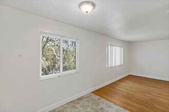 21 Leisure Ln in El Sobrante, CA - Building Photo - Building Photo