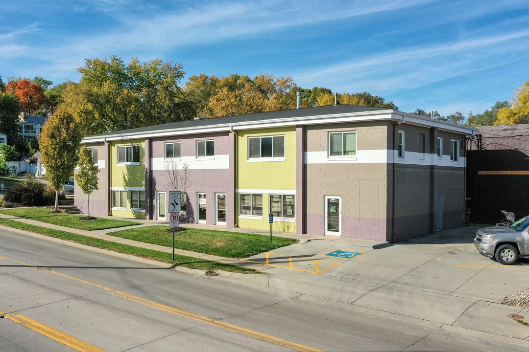 6624 Blondo St in Omaha, NE - Building Photo
