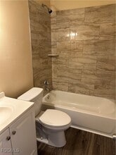 2072 Maple Ave in Ft. Myers, FL - Building Photo - Building Photo