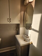 912 24th St, Unit 912 Rear House in Des Moines, IA - Building Photo - Building Photo