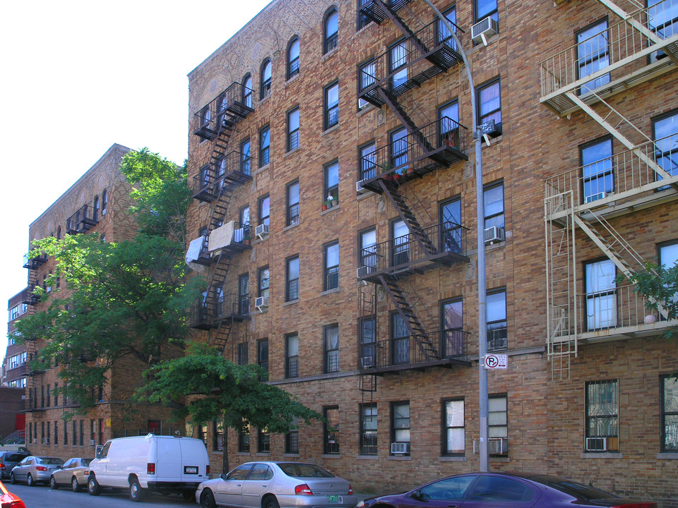 1760-1770 Montgomery Ave in Bronx, NY - Building Photo