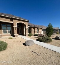 12085 Mystic Sands Dr in Sparks, NV - Foto de edificio - Building Photo