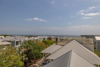 17 Sea Oats Ln in St. Simons Island, GA - Building Photo - Building Photo