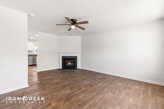 352 Oak Br Rd in Arden, NC - Building Photo - Building Photo