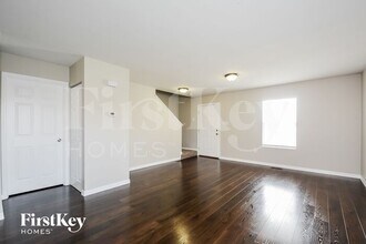 4 Flying Fox Way in Wentzville, MO - Building Photo - Building Photo