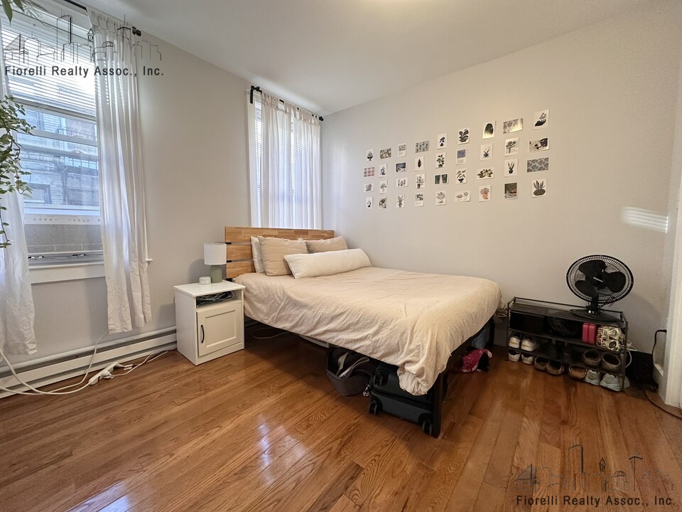 33 Clark St, Unit 33 in Boston, MA - Building Photo