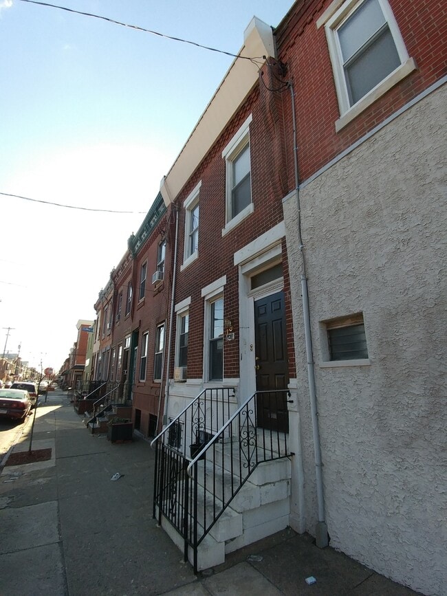 1728 S 19th St in Philadelphia, PA - Building Photo - Building Photo