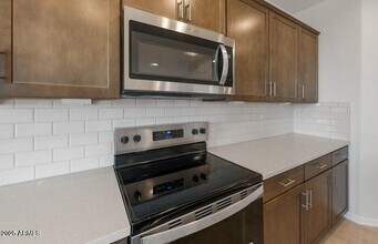 42850 W Palo Abeto Dr in Maricopa, AZ - Foto de edificio - Building Photo