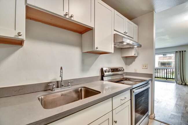 10 Quickstep Ln in San Francisco, CA - Building Photo - Building Photo