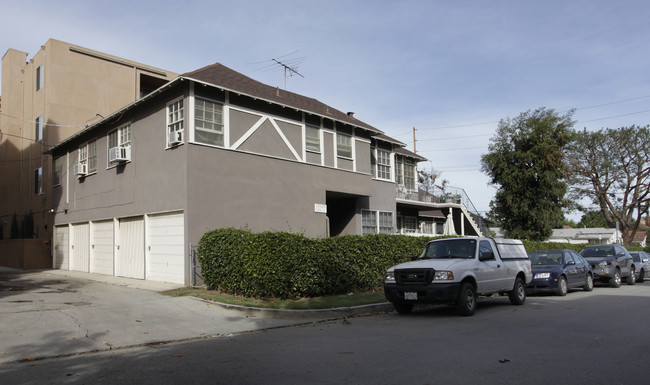 10601-10611 Valley Spring Ln in North Hollywood, CA - Foto de edificio - Building Photo