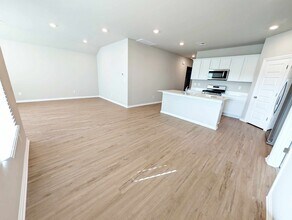 2824 Firefly Dr in Yukon, OK - Building Photo - Building Photo