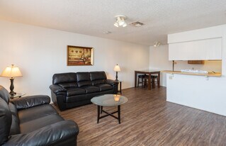 Marvin Gardens Apartments in Odessa, TX - Building Photo