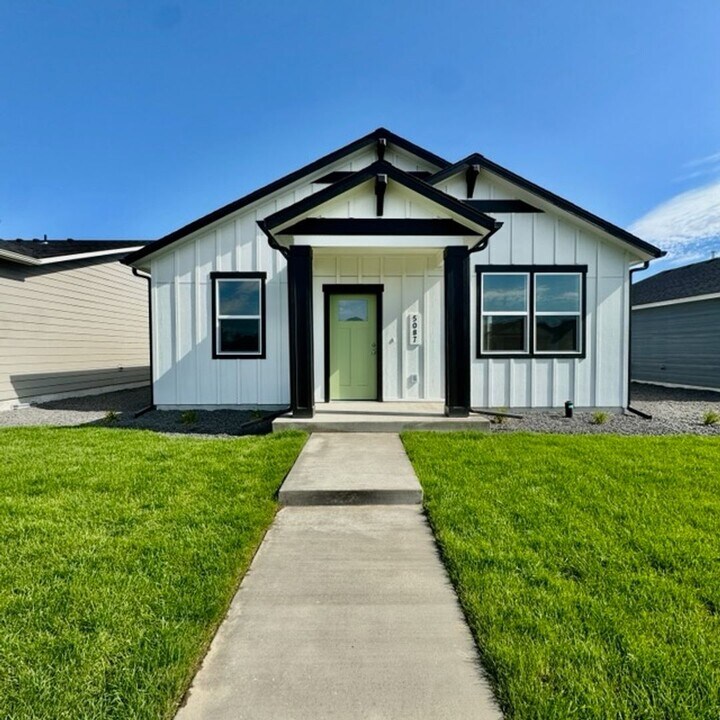 5087 E Norma Ave in Post Falls, ID - Building Photo