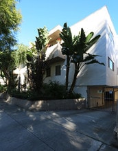 1226 N Fuller in West Hollywood, CA - Building Photo - Building Photo