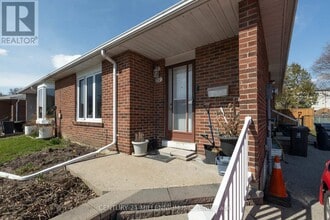 67 Coxworth Crescent in Toronto, ON - Building Photo - Building Photo
