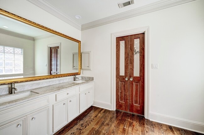 property at 5124 Chevy Chase Dr
