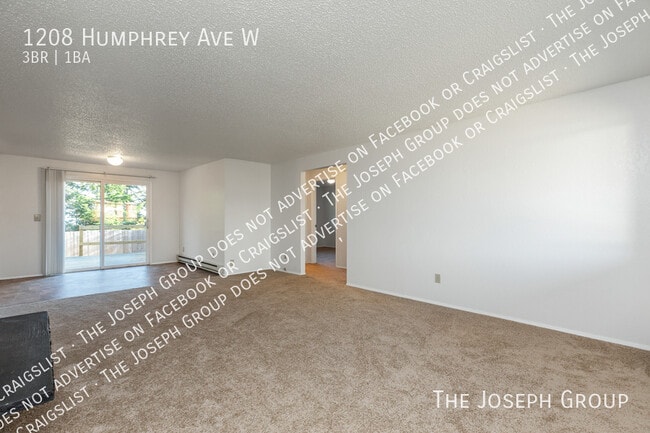 1208 Humphrey Ave W in Bremerton, WA - Building Photo - Building Photo
