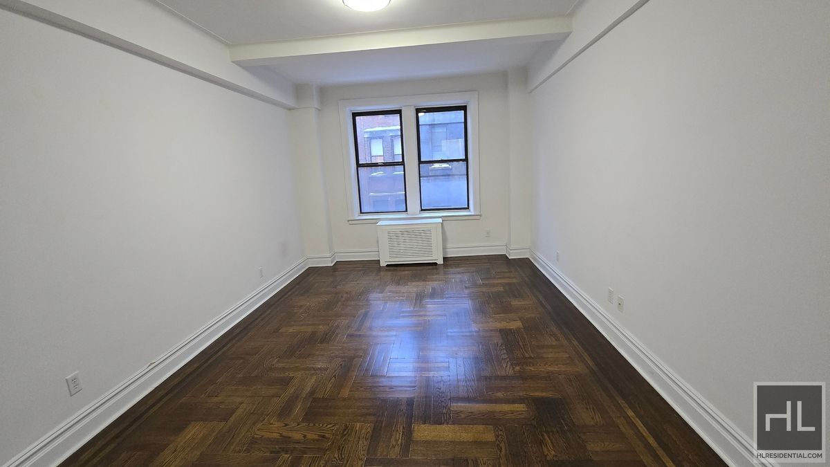 WEST 68 STREET in New York, NY - Foto de edificio