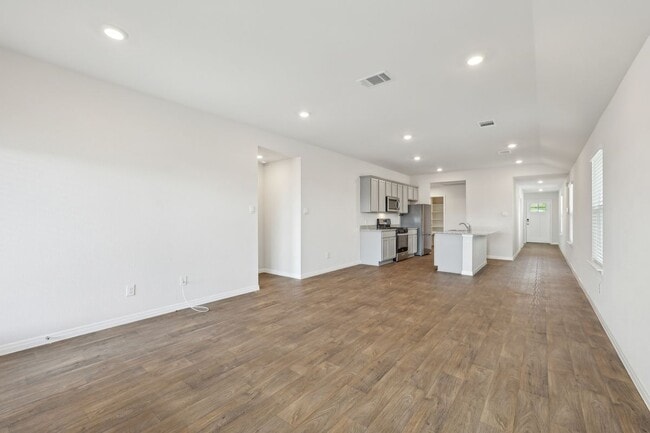 528 Evergreen Sumac Lp in Kyle, TX - Building Photo - Building Photo