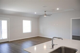 4000 Falcon Dr in Farmersville, TX - Building Photo - Building Photo