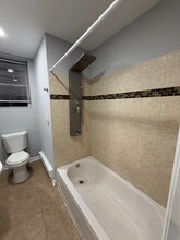 6001 N 17th St in Philadelphia, PA - Foto de edificio - Building Photo