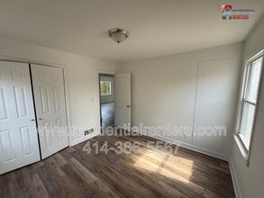 6621 W Lincoln Ave in West Allis, WI - Building Photo - Building Photo