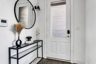 4128 Willowbend Blvd in Houston, TX - Foto de edificio - Building Photo