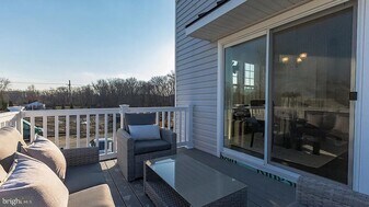 48 Autumn Park Dr in Medford, NJ - Building Photo