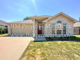 1309 Rye Glen Dr in Midlothian, TX - Building Photo