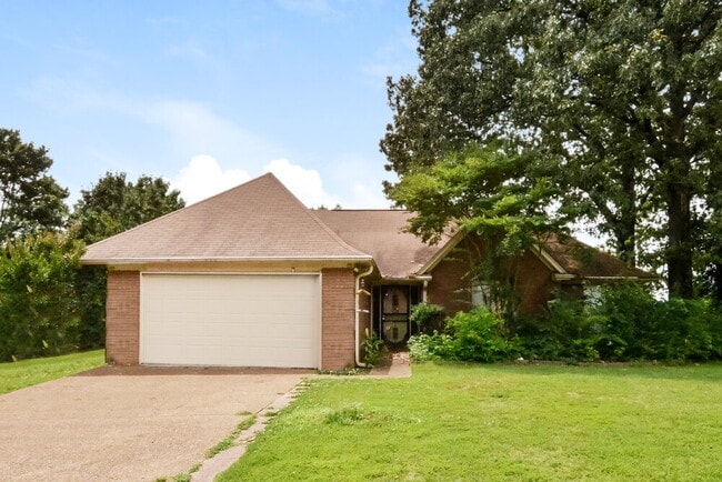 5465 Pear Dr