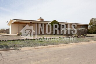 15902 S Cherry Hills Dr in Arizona City, AZ - Building Photo - Building Photo
