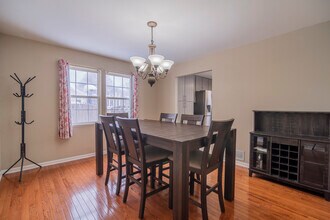 164 Forestview Ct in Aurora, IL - Building Photo - Building Photo