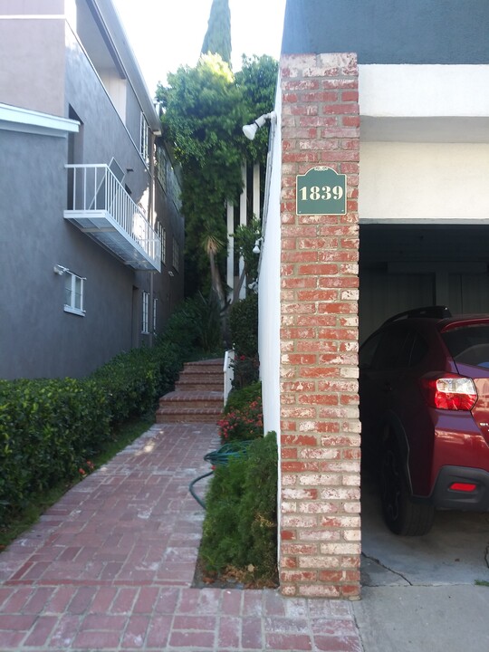 1839 S Beverly Glen Blvd in Los Angeles, CA - Building Photo