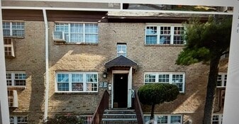 215 College Dr in Edison, NJ - Building Photo