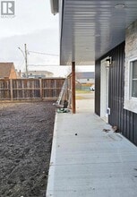 5 Cunningham St in Thorold, ON - Building Photo - Building Photo