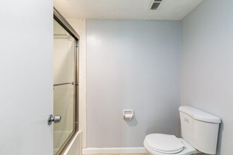 1530 SE Royal Green Cir in Port St. Lucie, FL - Building Photo - Building Photo