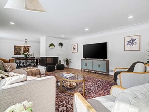 28649 Jackson Rd in Chagrin Falls, OH - Building Photo - Building Photo