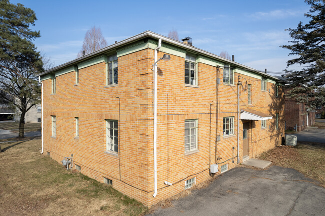 2660 Whiteway Rd in Toledo, OH - Building Photo - Building Photo