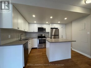 16 Capner St in St Catharines, ON - Building Photo - Building Photo