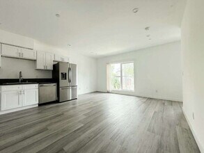 1260 Leighton Ave in Los Angeles, CA - Building Photo - Building Photo